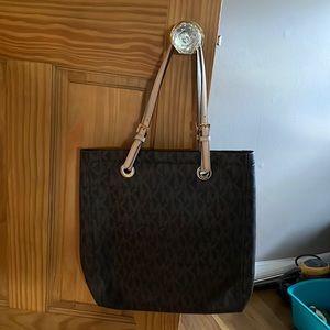 Micheal Kors Bag